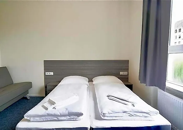 Hotel Meetpoint 2*