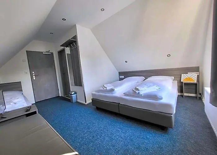 Hotel Meetpoint 2*
